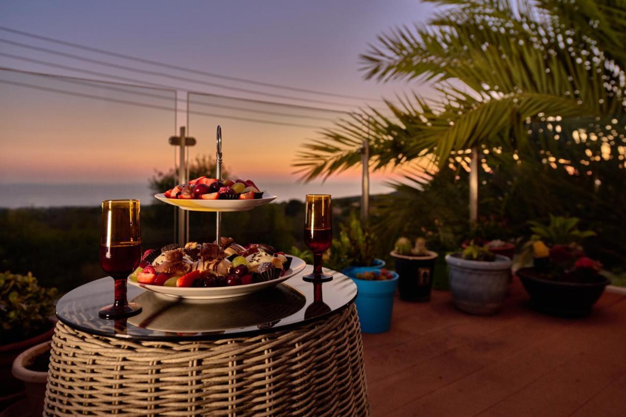 تالا Villanelle Bed & Breakfast Welcomes Dog Lovers Only المظهر الخارجي الصورة